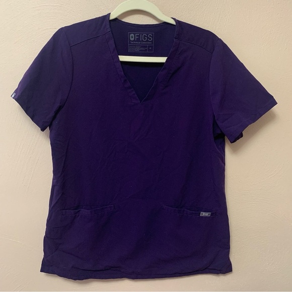 Figs Casma Three Pocket Scrub Top in Purple Size Medium - Picture 2 of 8